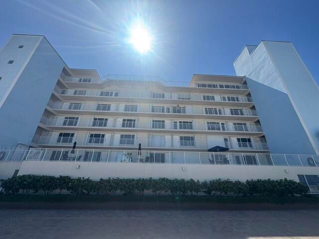 300 Oregon Street #502, Hollywood, FL 33019 photo 2