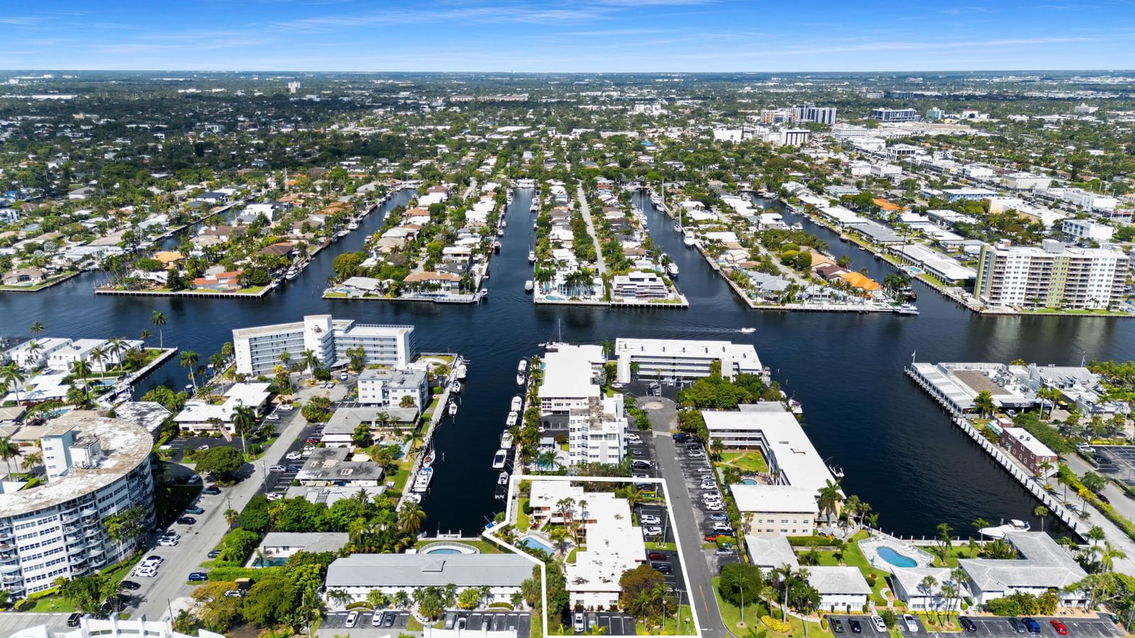 2825 NE 33rd AVE #201, Fort Lauderdale, FL 33308 photo 2
