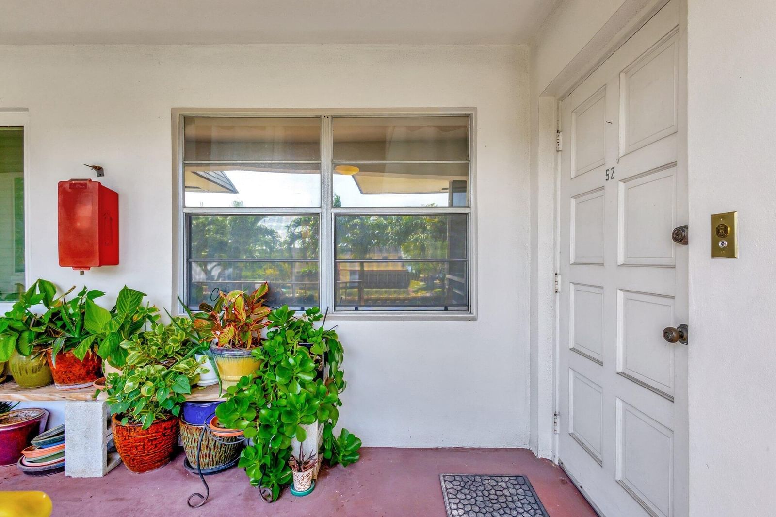 52 Plymouth F, West Palm Beach, FL 33417 photo 2