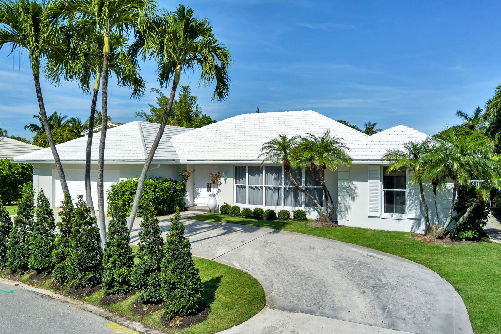 1465 N Lake Way, Palm Beach, FL 33480 photo 2