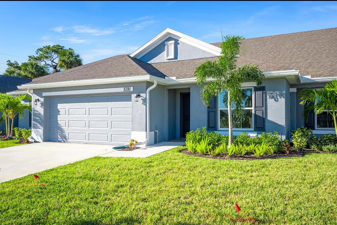 8605 Giovanni Avenue, Fort Pierce, FL 34951 photo 3