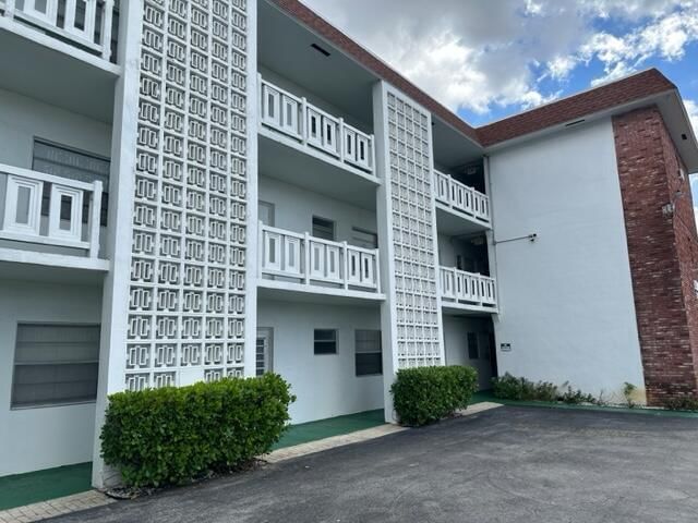1380 NW 43 Terrace #306, Lauderhill, FL 33313 photo 3