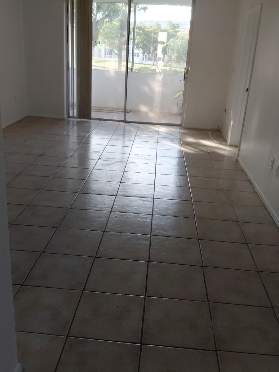 8460 Sunrise Lakes Boulevard #202, Sunrise, FL 33322 photo 4