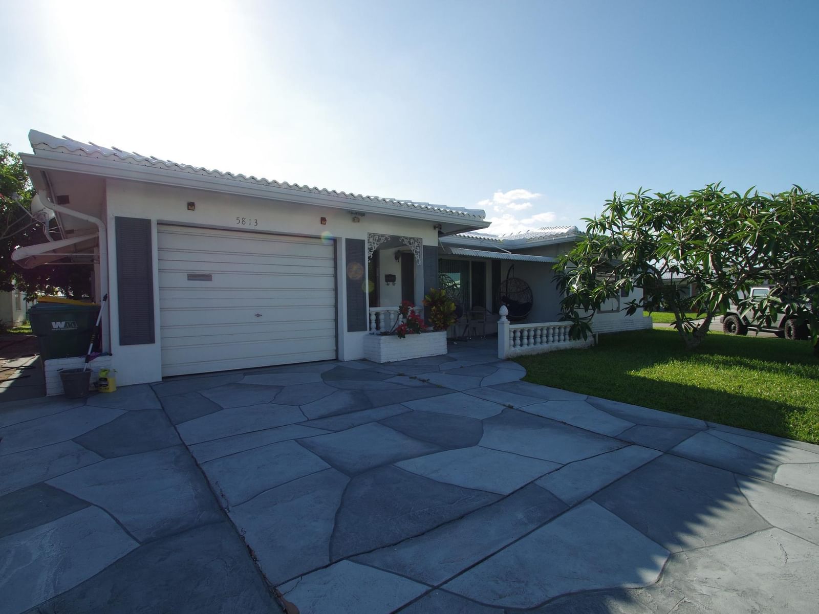 5813 NW 82nd Avenue, Tamarac, FL 33321 photo 2