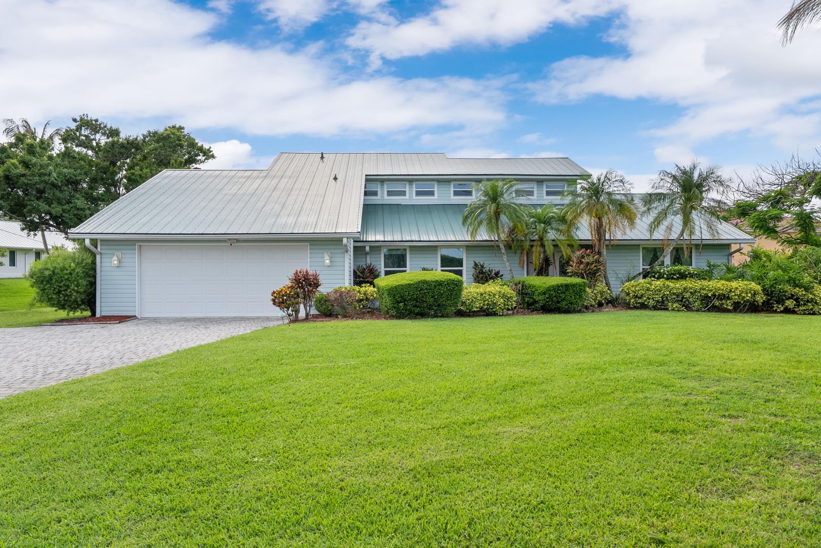 2415 NW Cove View, Stuart, FL 34994 photo 2