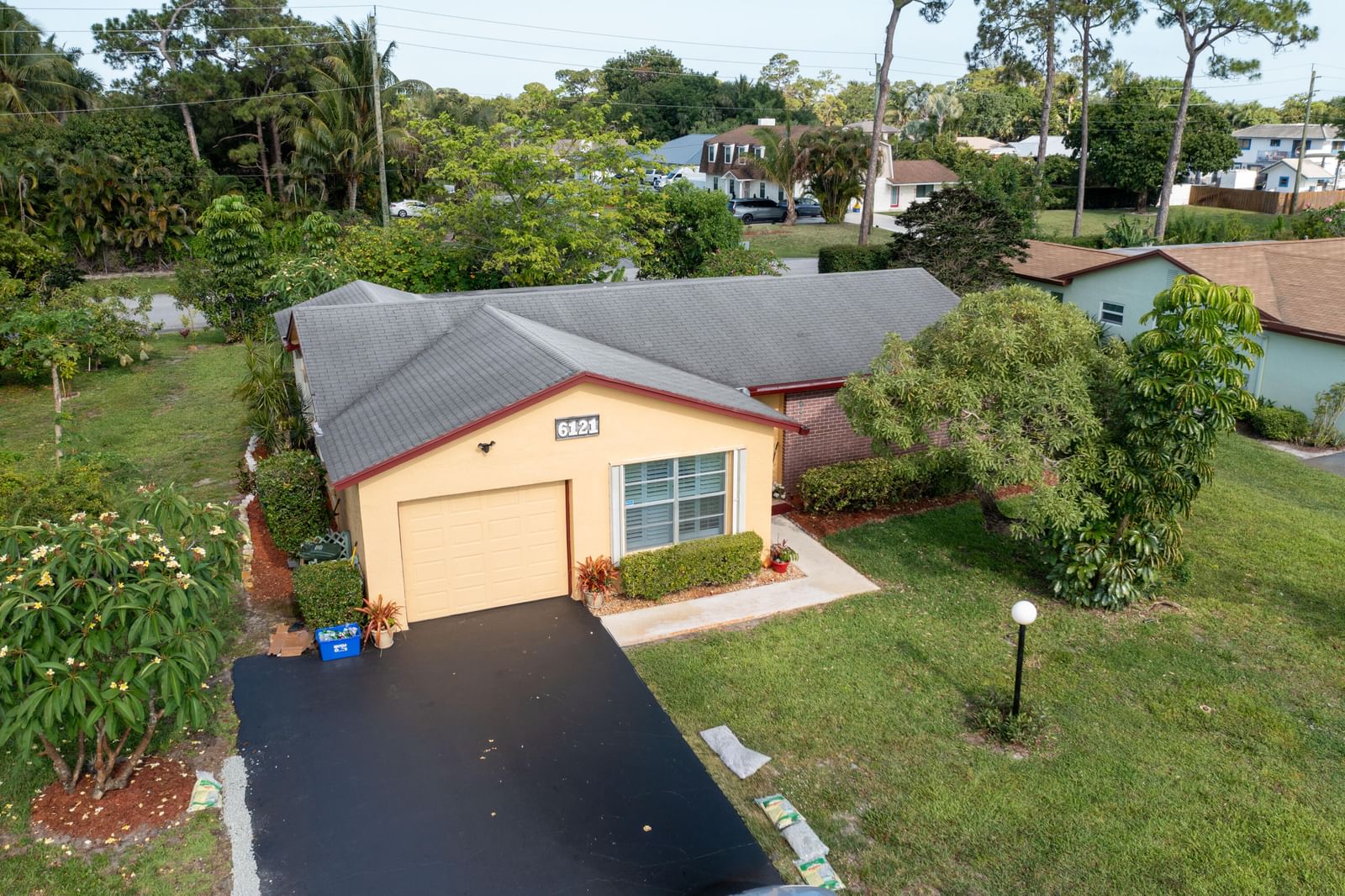 6121 Rainbow Circle, Greenacres, FL 33463 photo 2