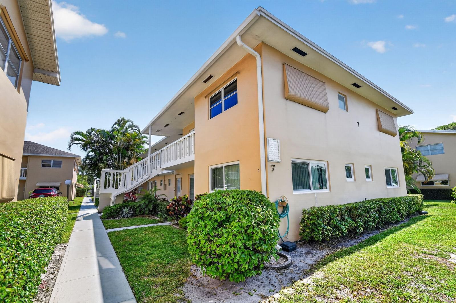 2111 NE 1st Court #204, Boynton Beach, FL 33435 photo 4