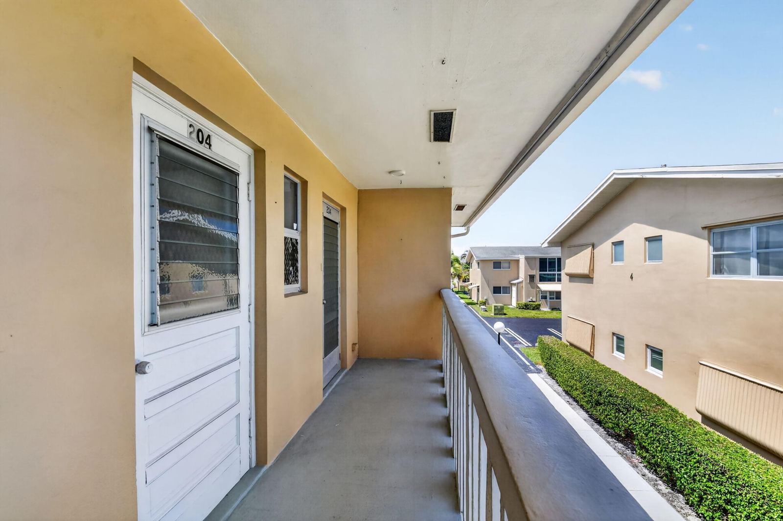 2111 NE 1st Court #204, Boynton Beach, FL 33435 photo 5