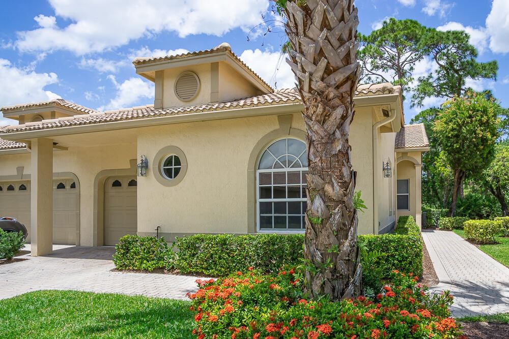 7084 Torrey Pines Circle, Port St Lucie, FL 34986 photo 2