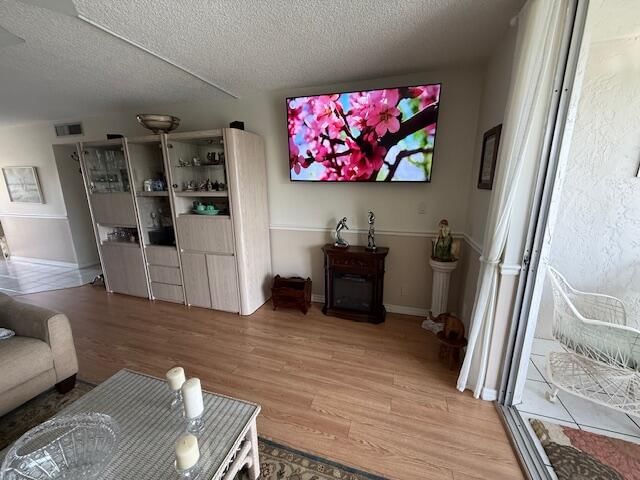 324 SE 10th Street #207, Dania Beach, FL 33004 photo 5