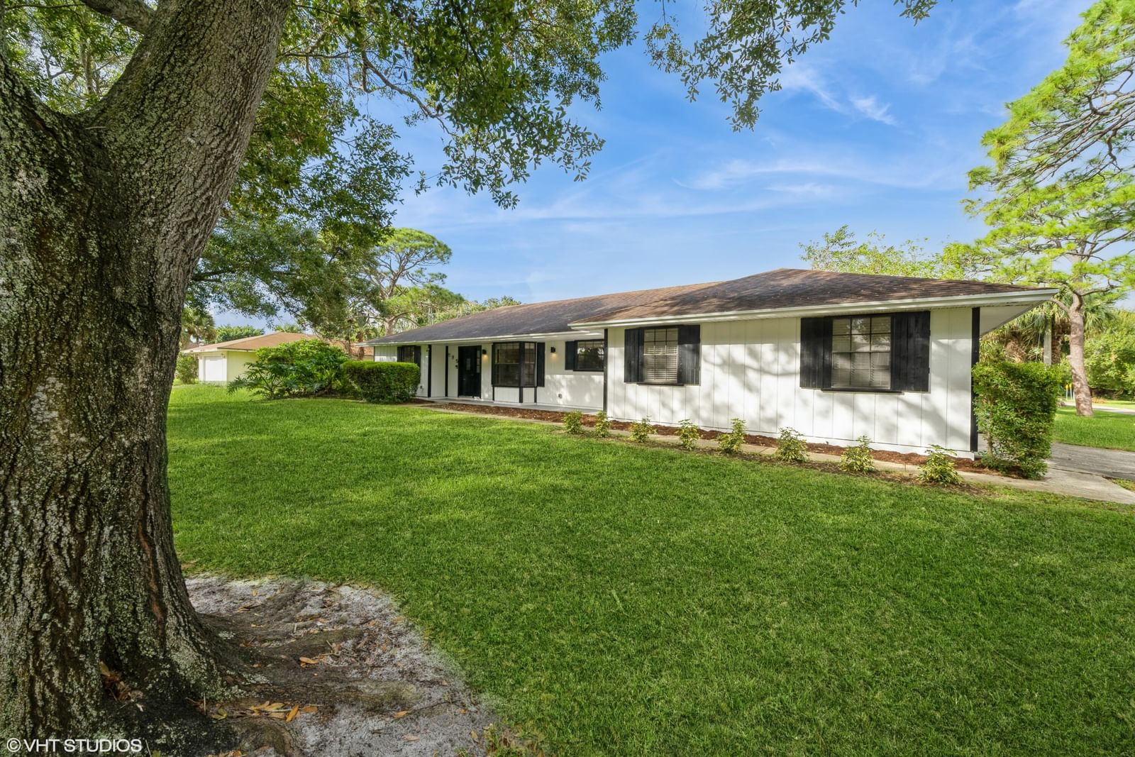 595 11th Avenue, Vero Beach, FL 32962 photo 3