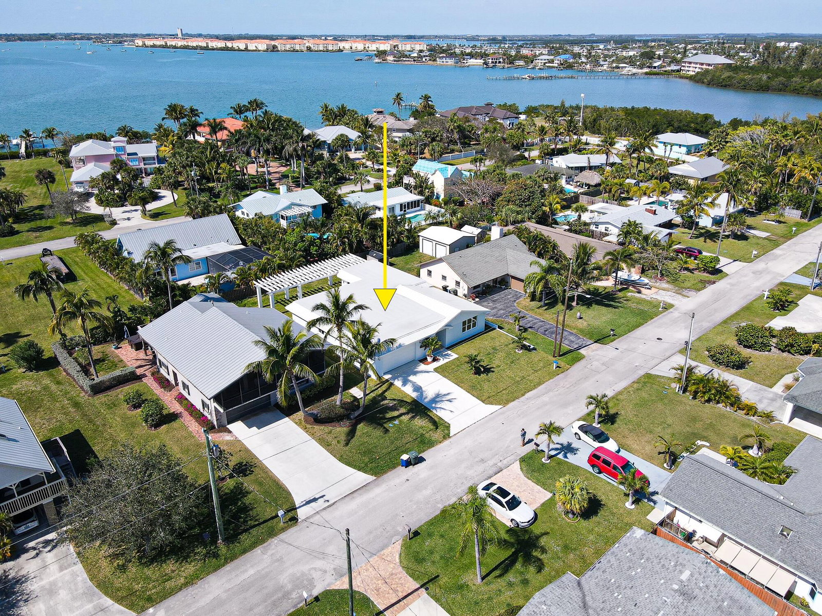 1123 Granada ST, Hutchinson Island, FL 34949 photo 2