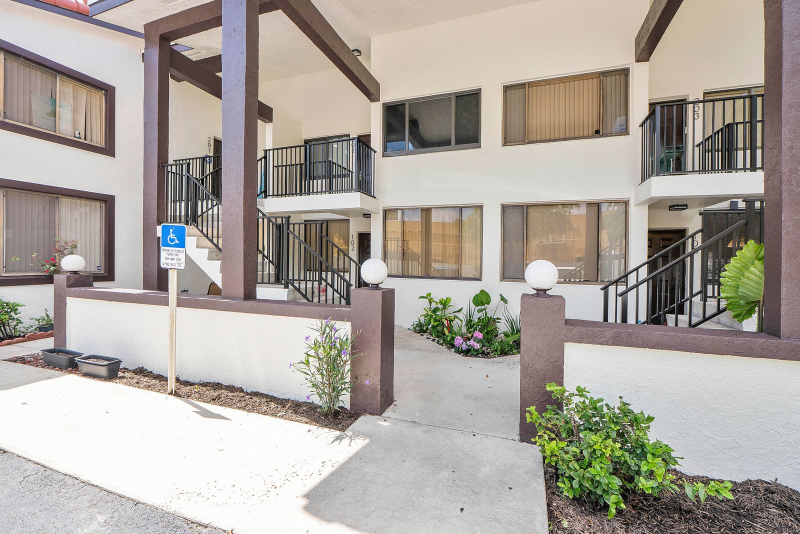 3100 NW 46th Street #102, Oakland Park, FL 33309 photo 2