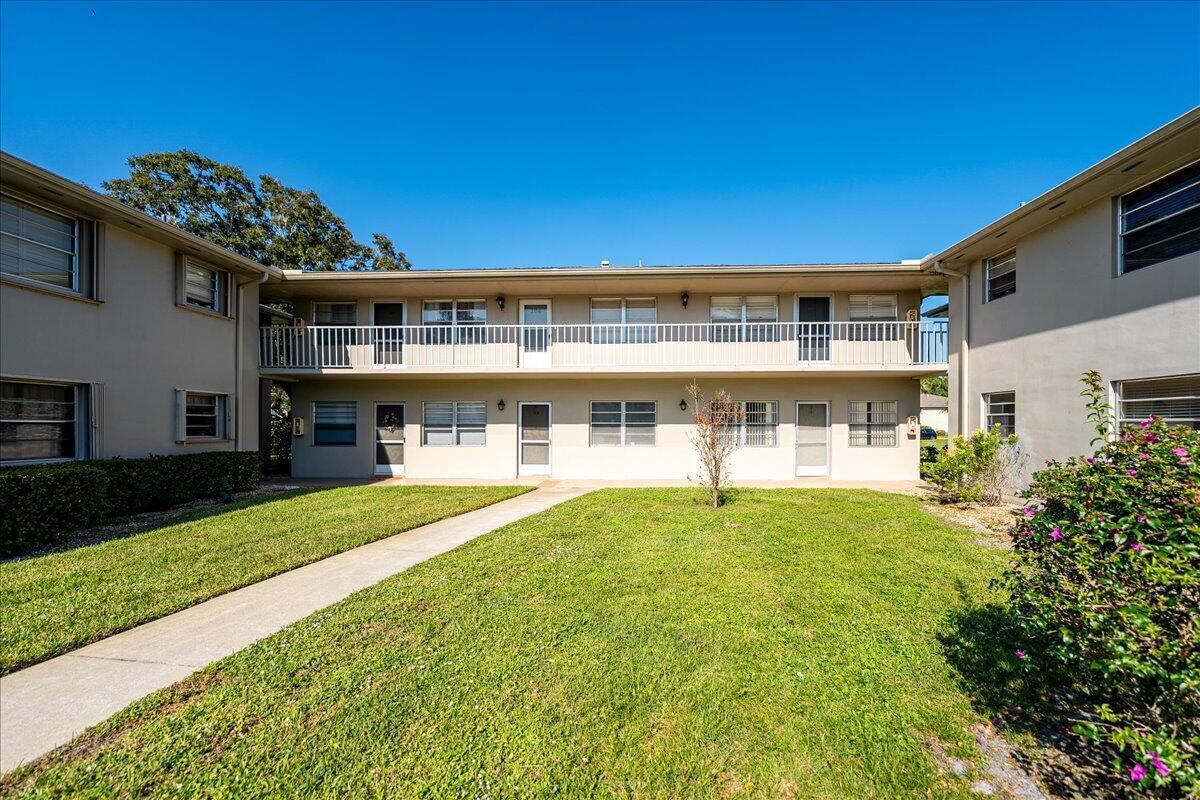 28 Lake Vista Trail #105, Port St Lucie, FL 34952 photo 2