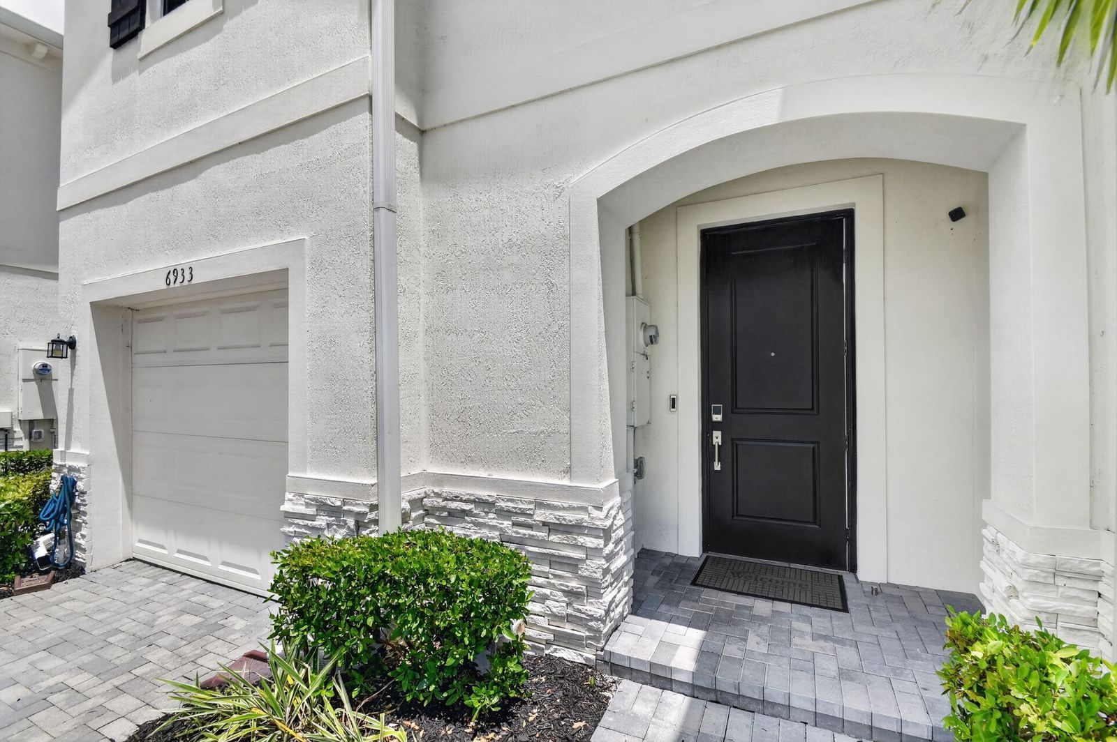 6933 N Harbours Edge Avenue, Lake Worth, FL 33467 photo 5