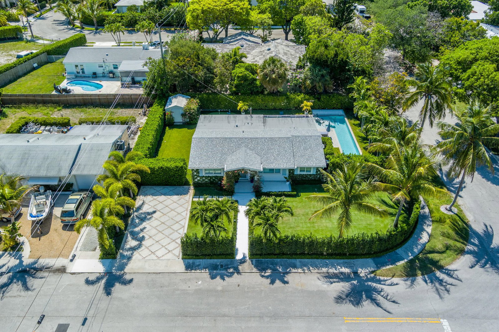 8001 Arlington Place, West Palm Beach, FL 33405 photo 5