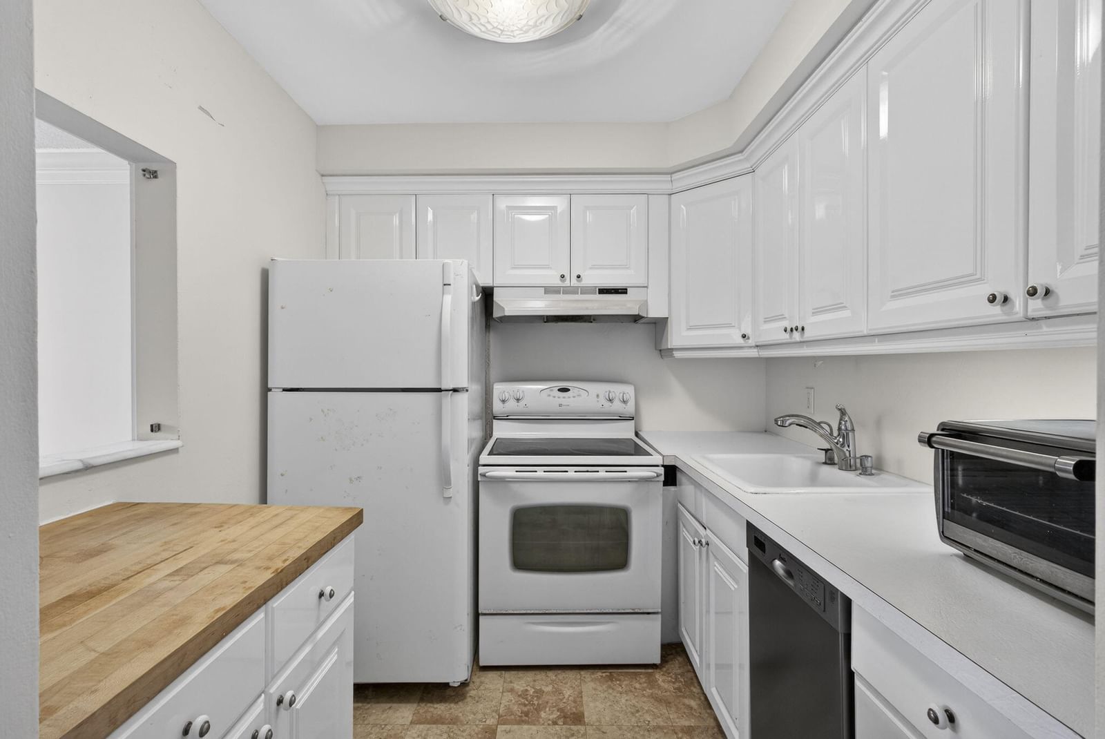 19 Hastings B, West Palm Beach, FL 33417 photo 2