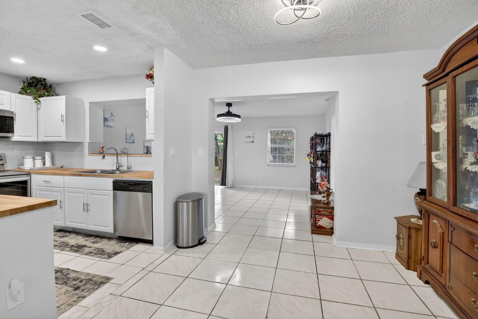 1411 NW 89th Avenue, Pembroke Pines, FL 33024 photo 5