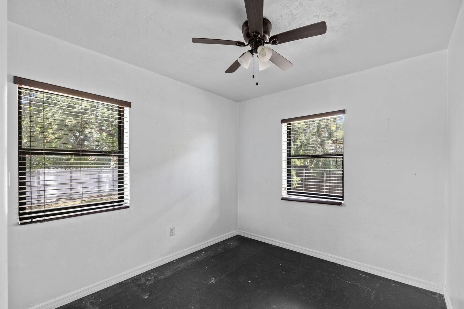515 NW 88th Street, El Portal, FL 33150 photo 4