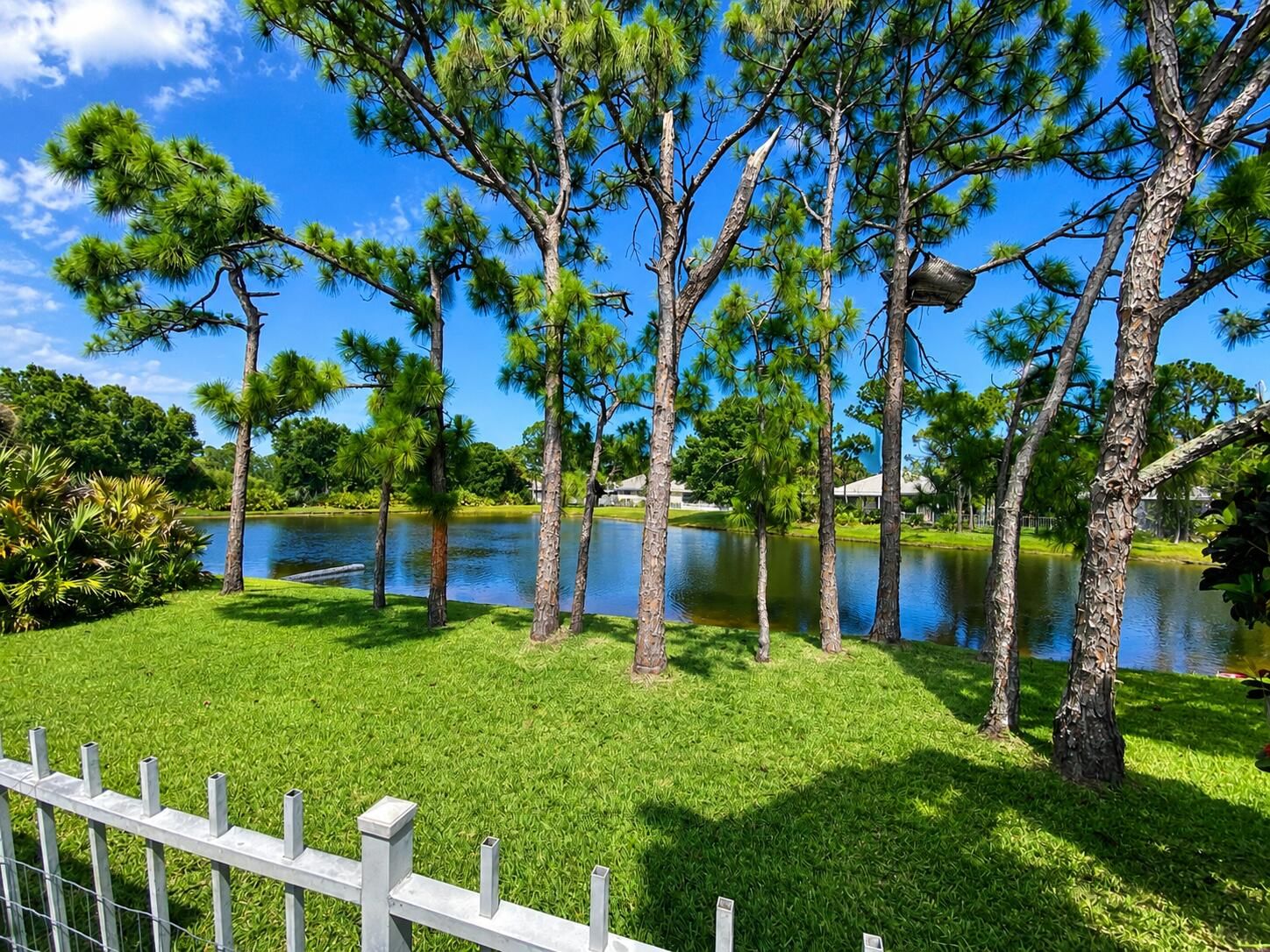 7529 SE Bay Cedar Circle, Hobe Sound, FL 33455 photo 2