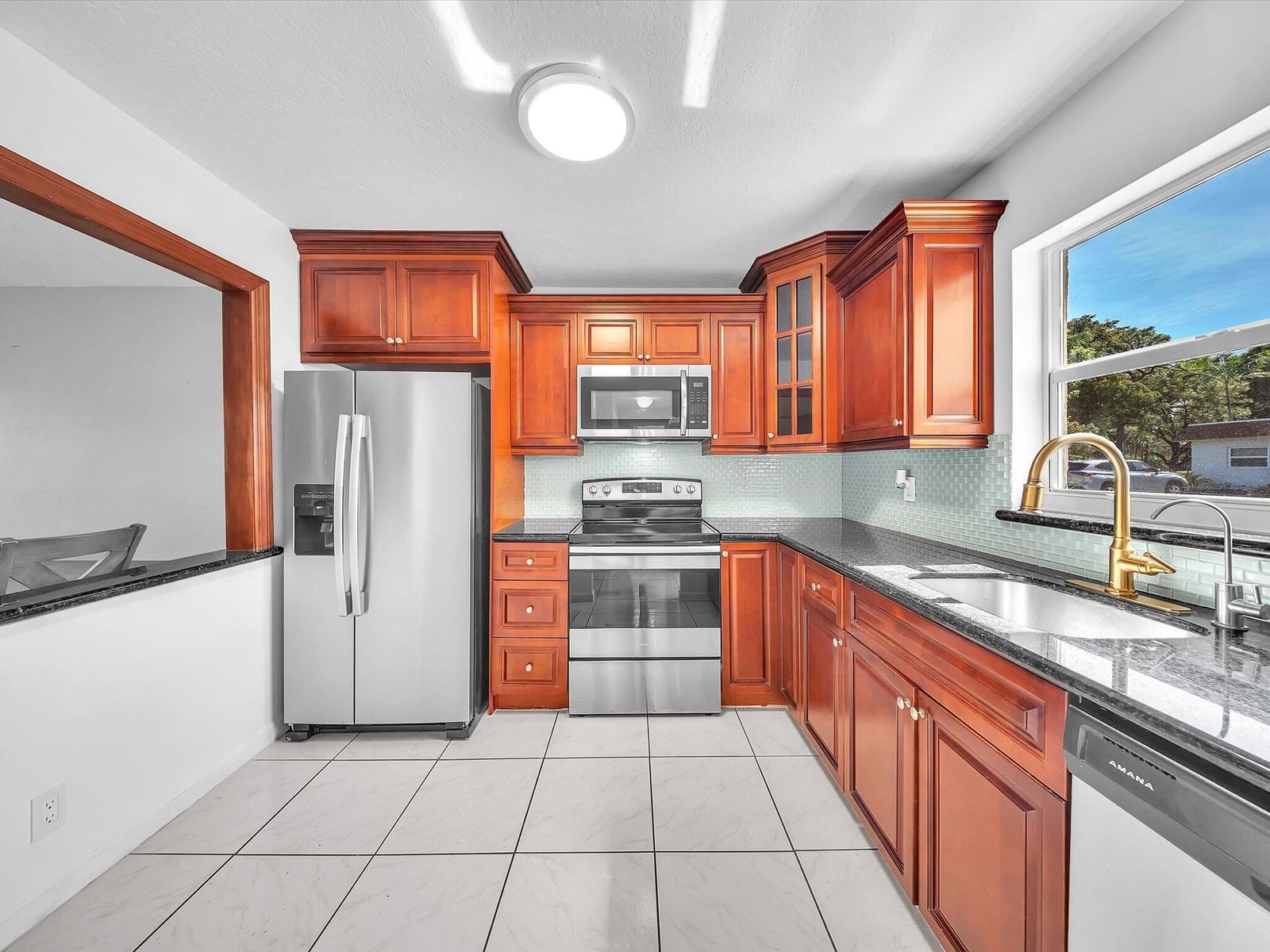 417 SW Natura Avenue #B, Deerfield Beach, FL 33441 photo 5