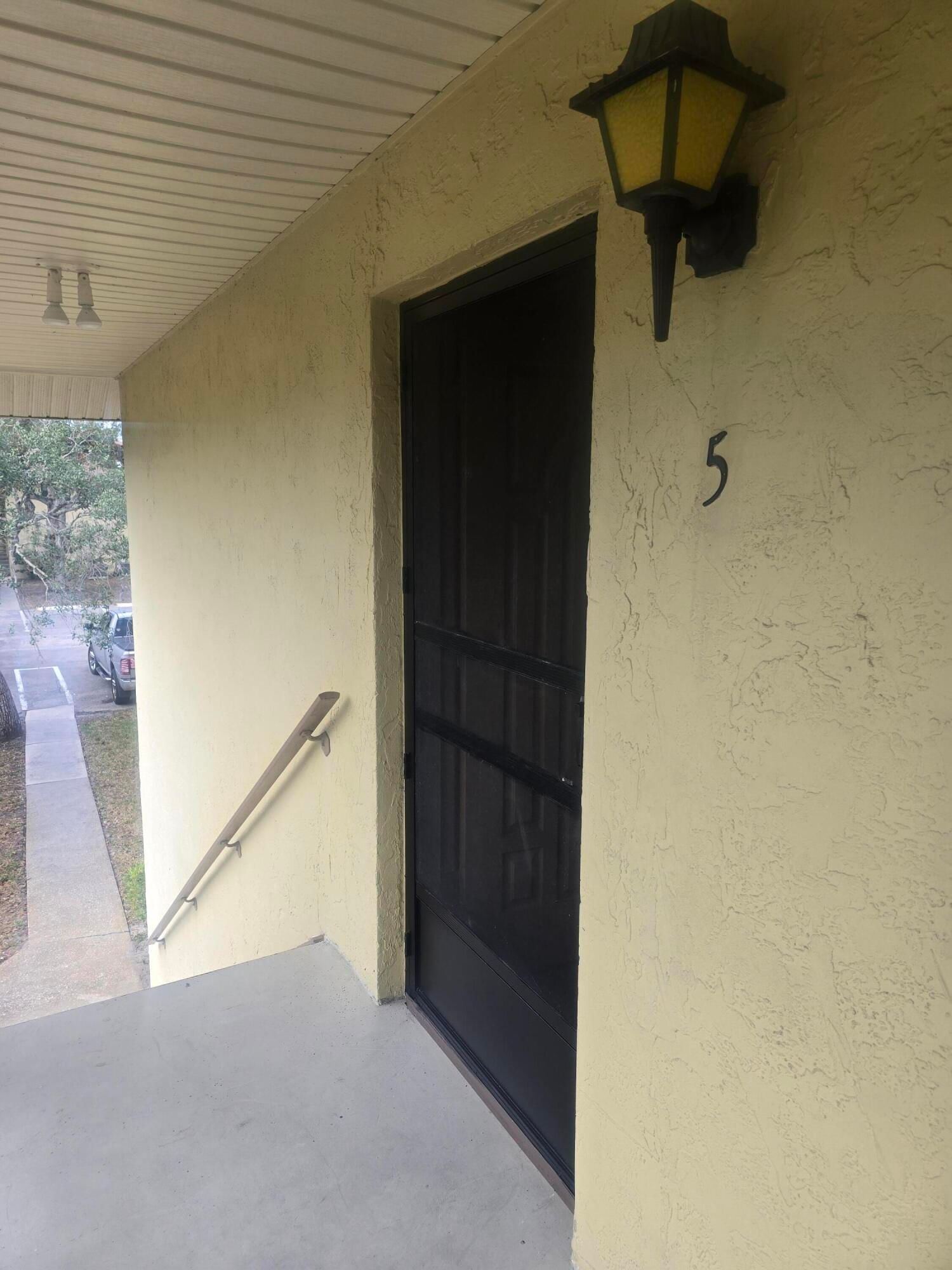 400 18th Street #P-5, Vero Beach, FL 32960 photo 2