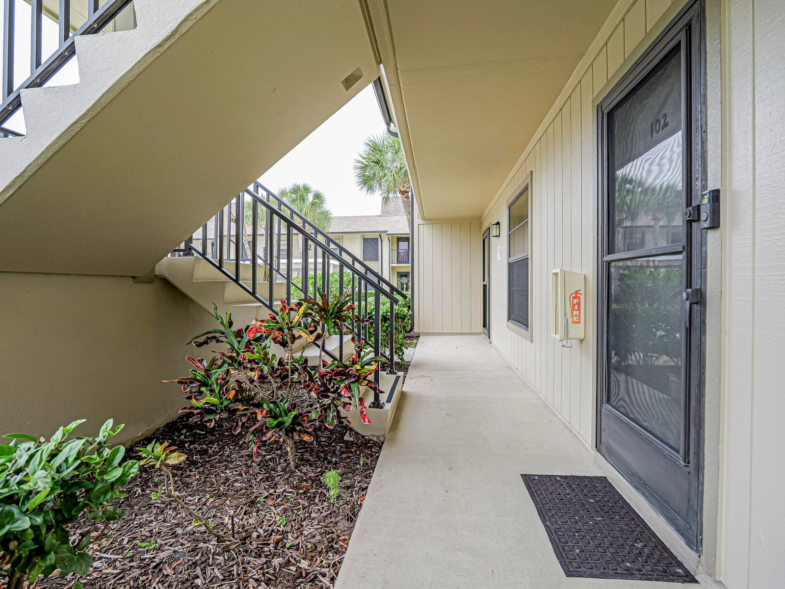 23 Plantation Drive #102, Vero Beach, FL 32966 photo 5