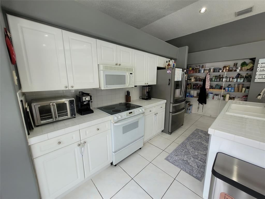 6416 Barton Creek Circle, Lake Worth, FL 33463 photo 3