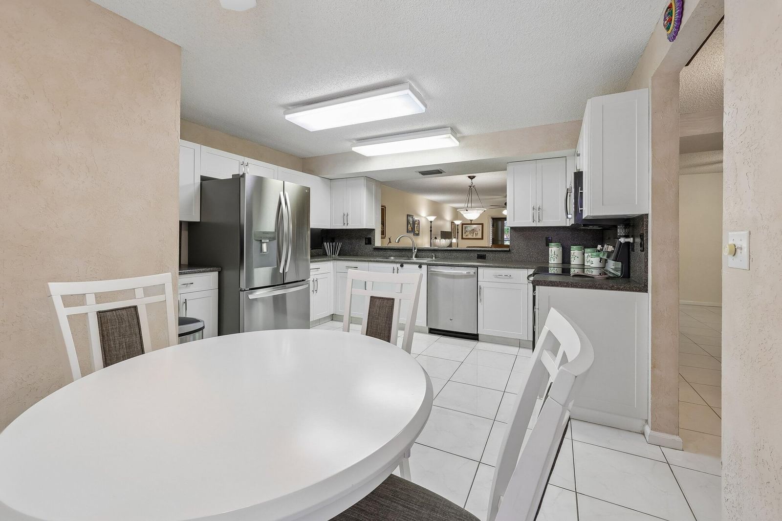 9681 E Sills Dr DR E #102, Boynton Beach, FL 33437 photo 3