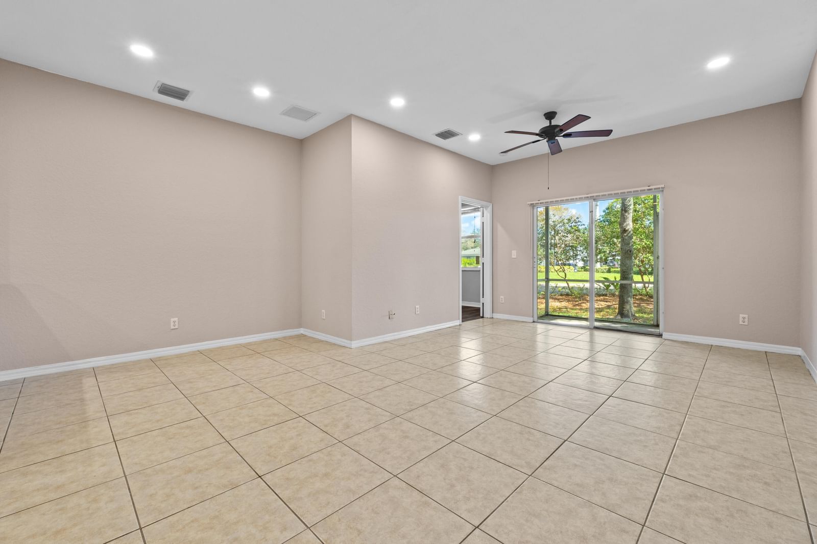 3105 Grandiflora Drive, Greenacres, FL 33467 photo 5