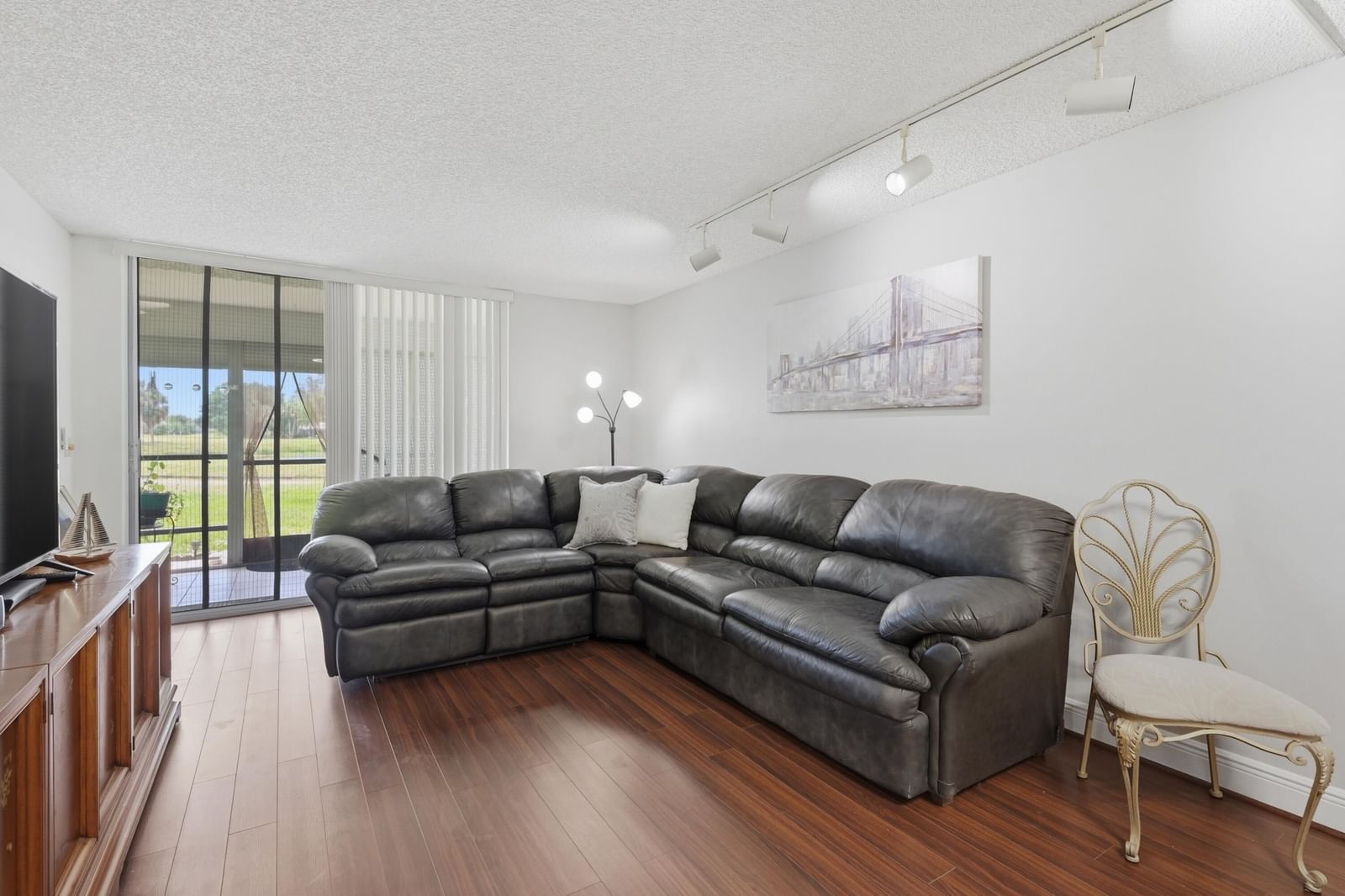 3231 Holiday Springs Boulevard #110, Margate, FL 33063 photo 2