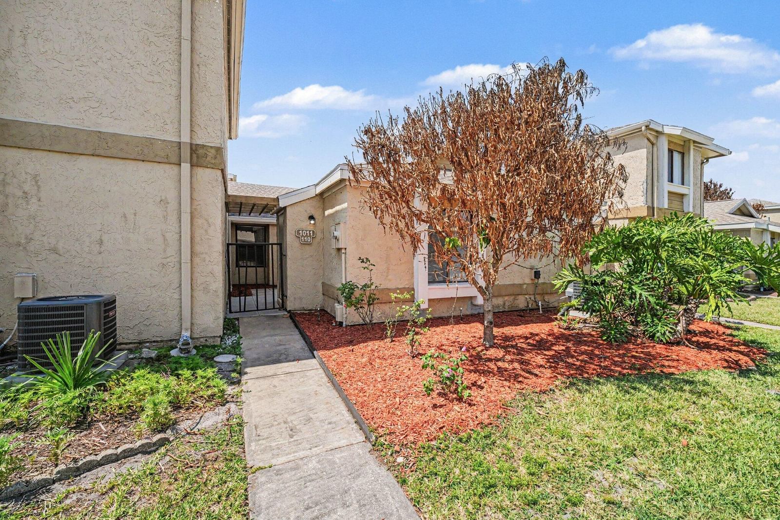 1011 NE Abada Ct Court NE #110, Palm Bay, FL 32905 photo 2