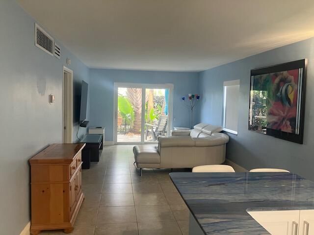 2901 NE 51st Street #5, Fort Lauderdale, FL 33308 photo 2