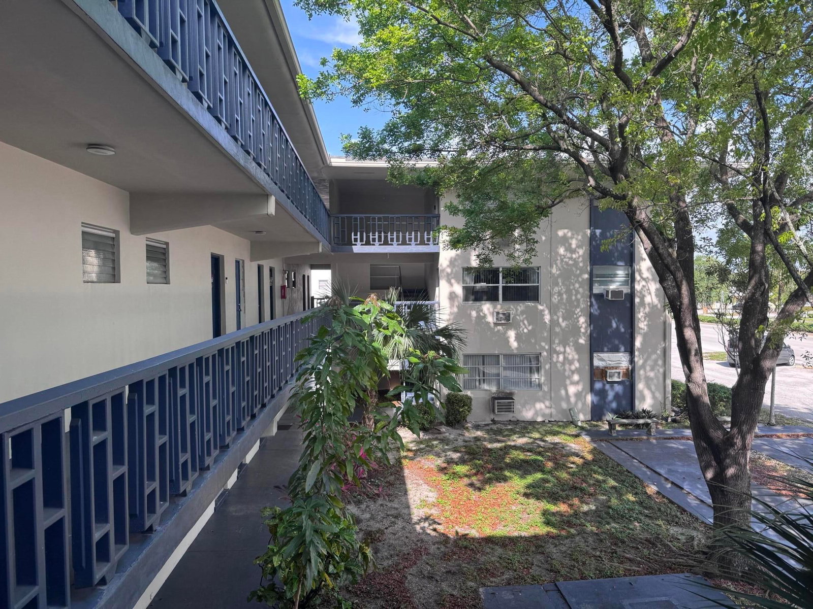 1150 E Sample Road #204, Pompano Beach, FL 33064 photo 3