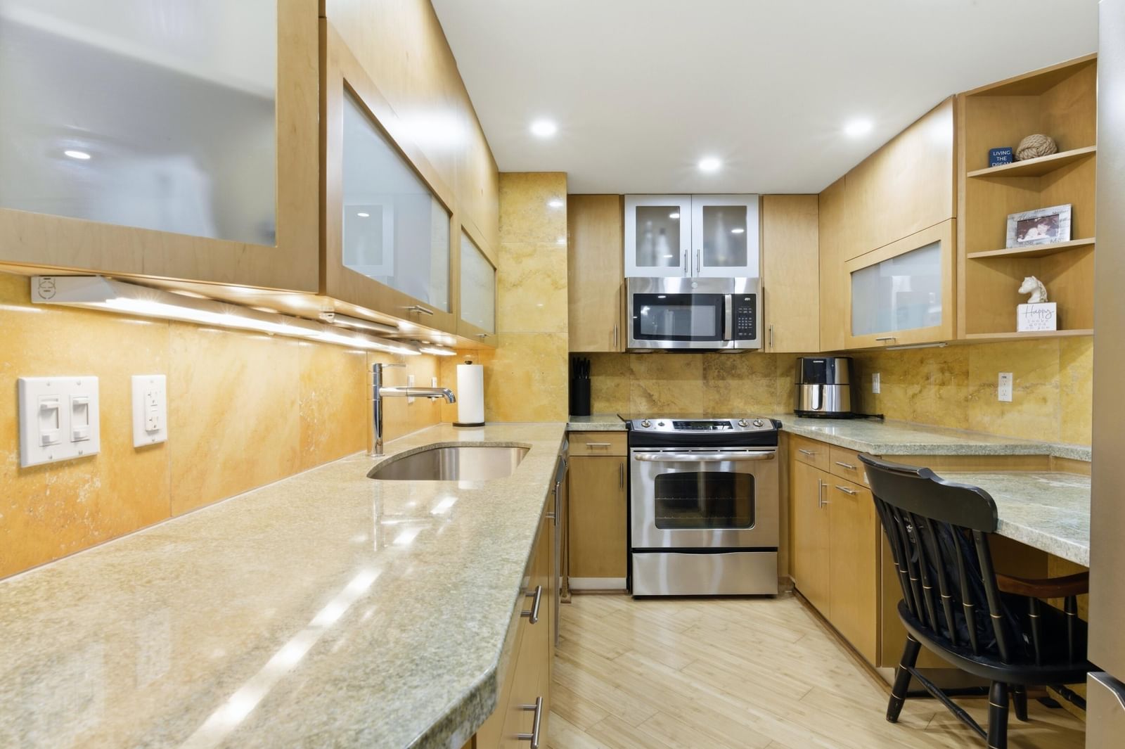5600 N Flagler Drive #Unit 910, West Palm Beach, FL 33407 photo 4