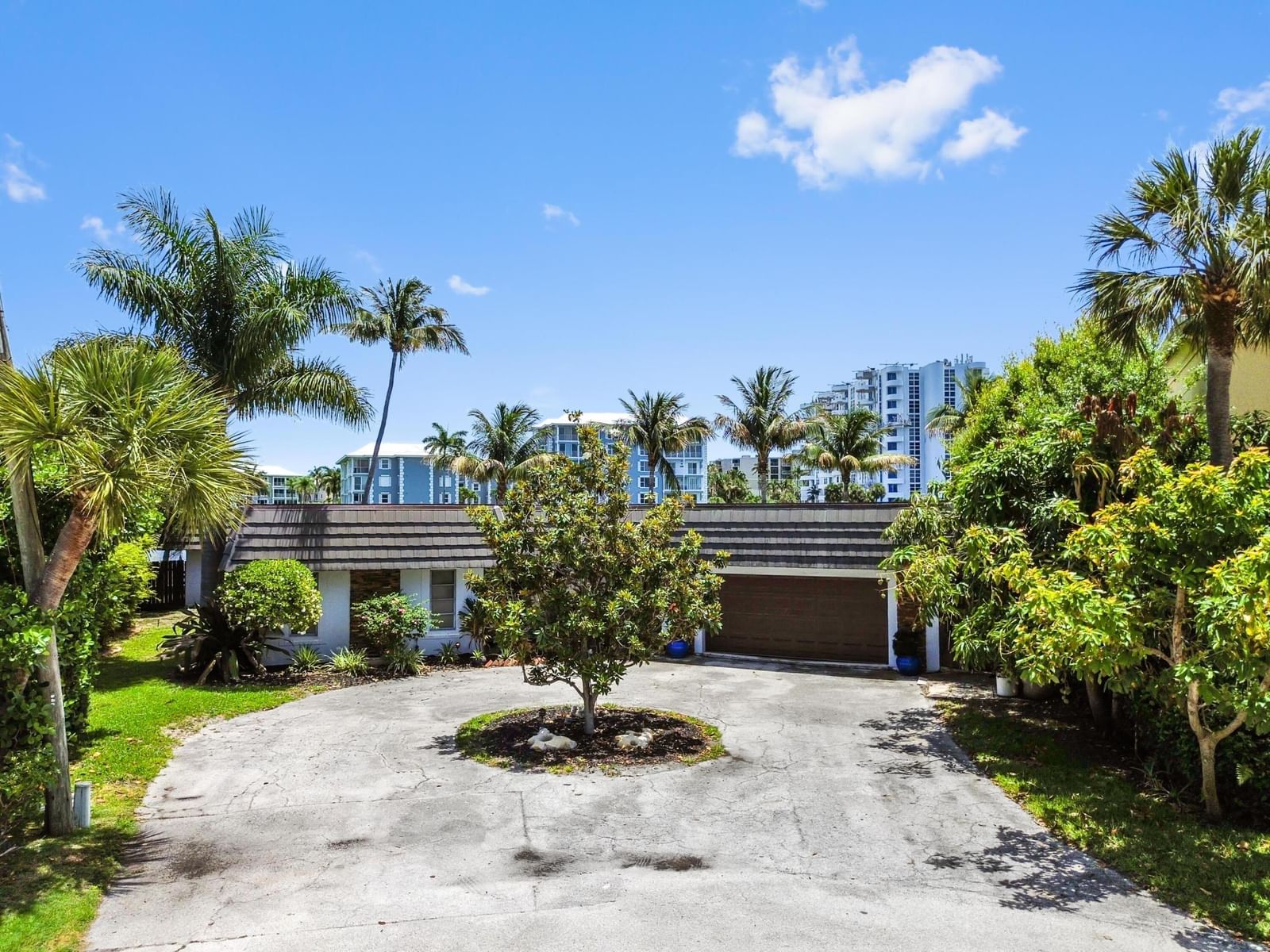 976 Banyan Drive, Delray Beach, FL 33483 photo 4