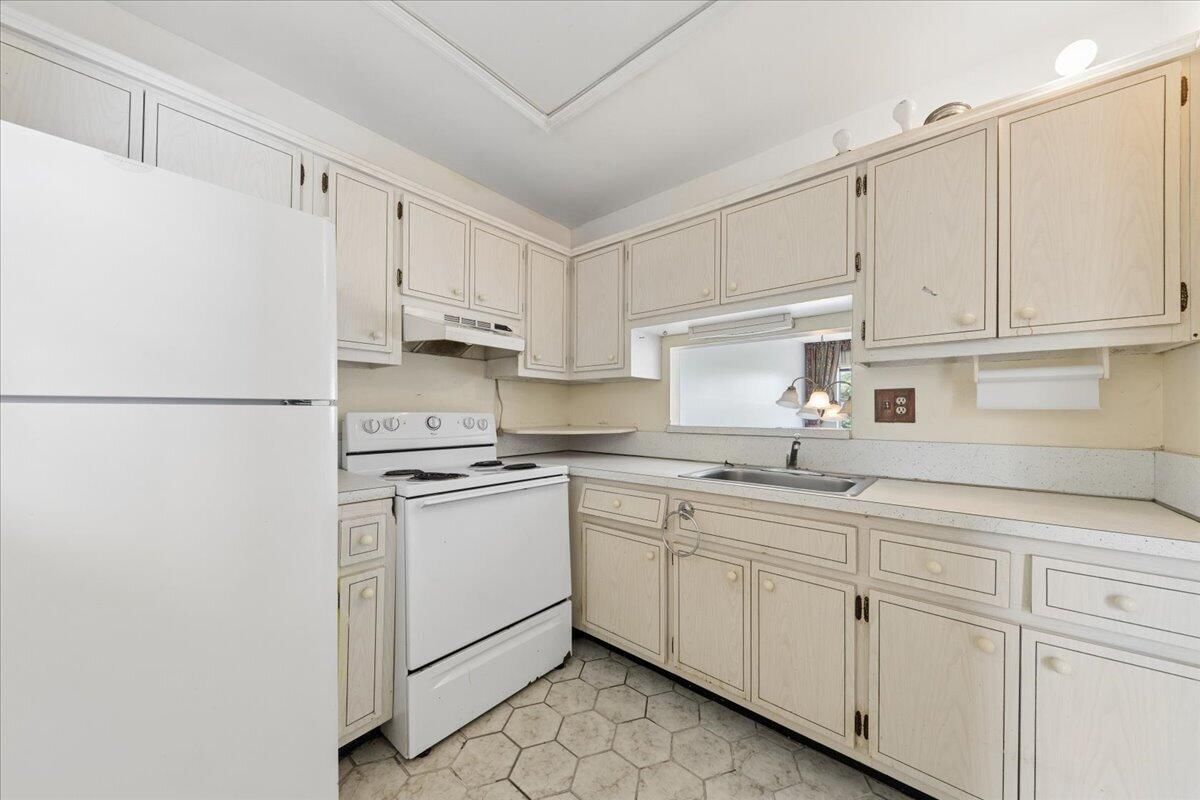 4411 NW 16th Street #Apt 206, Lauderhill, FL 33313 photo 3