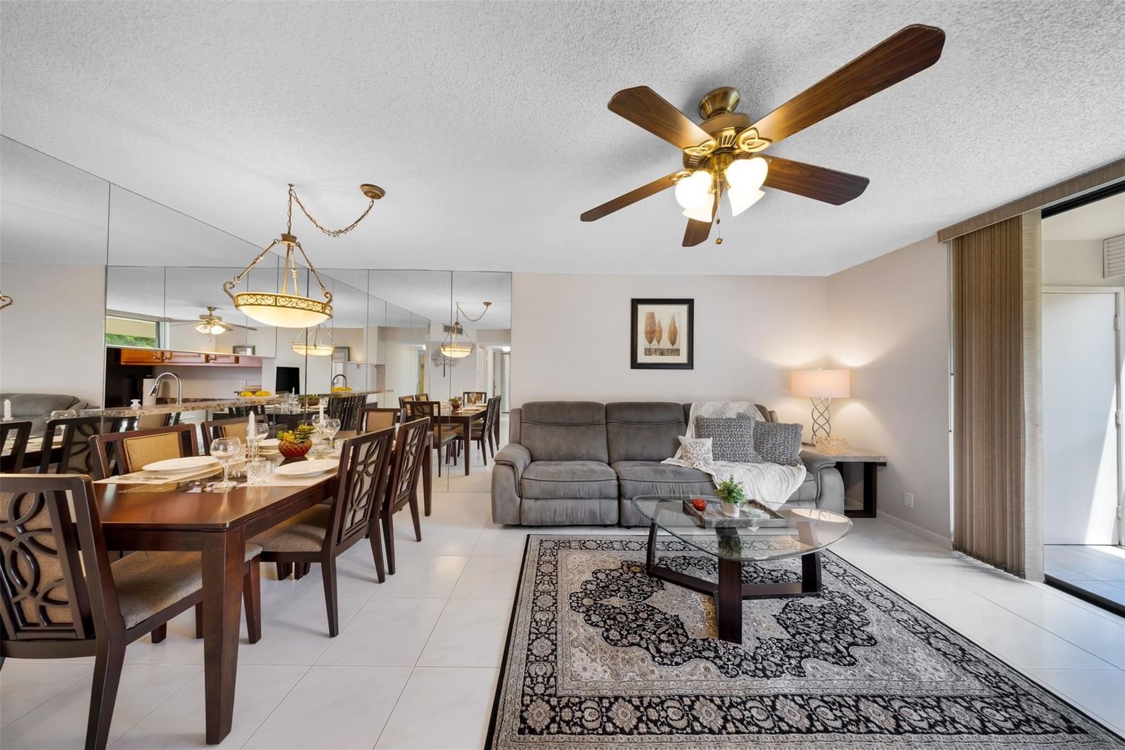 5250 Las Verdes Circle #317, Delray Beach, FL 33484 photo 4
