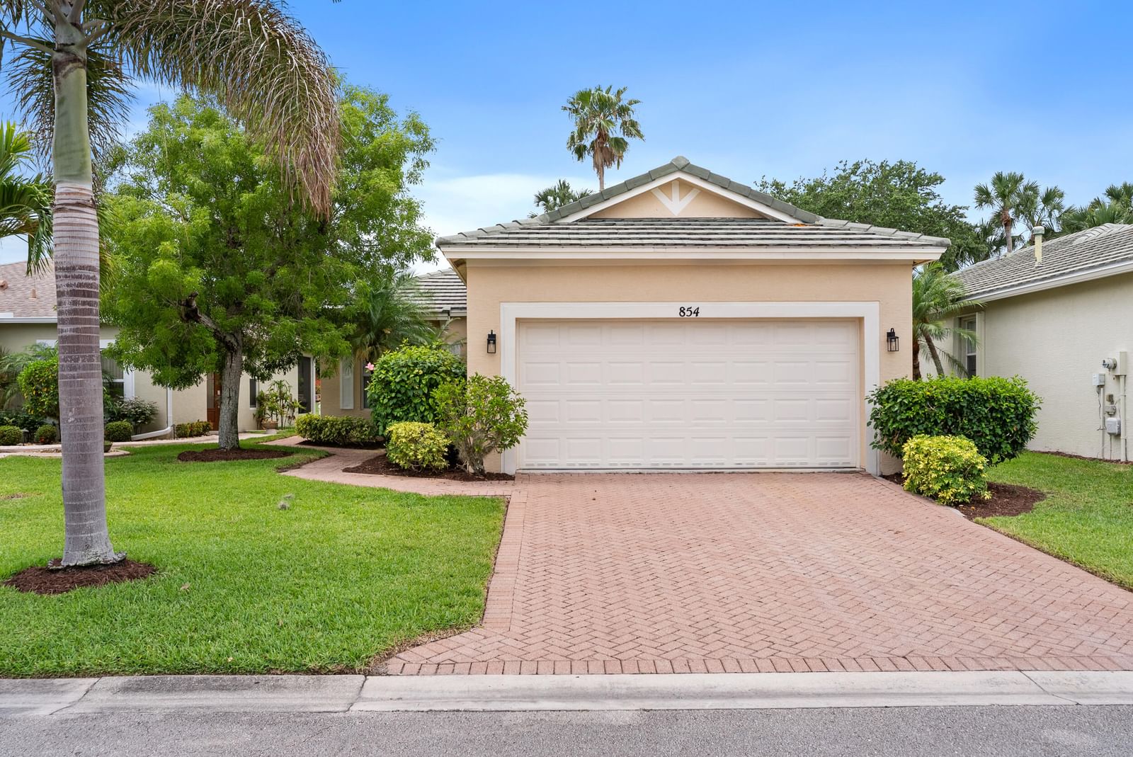 854 SW Rocky Bayou Terrace, Port St Lucie, FL 34986 photo 2