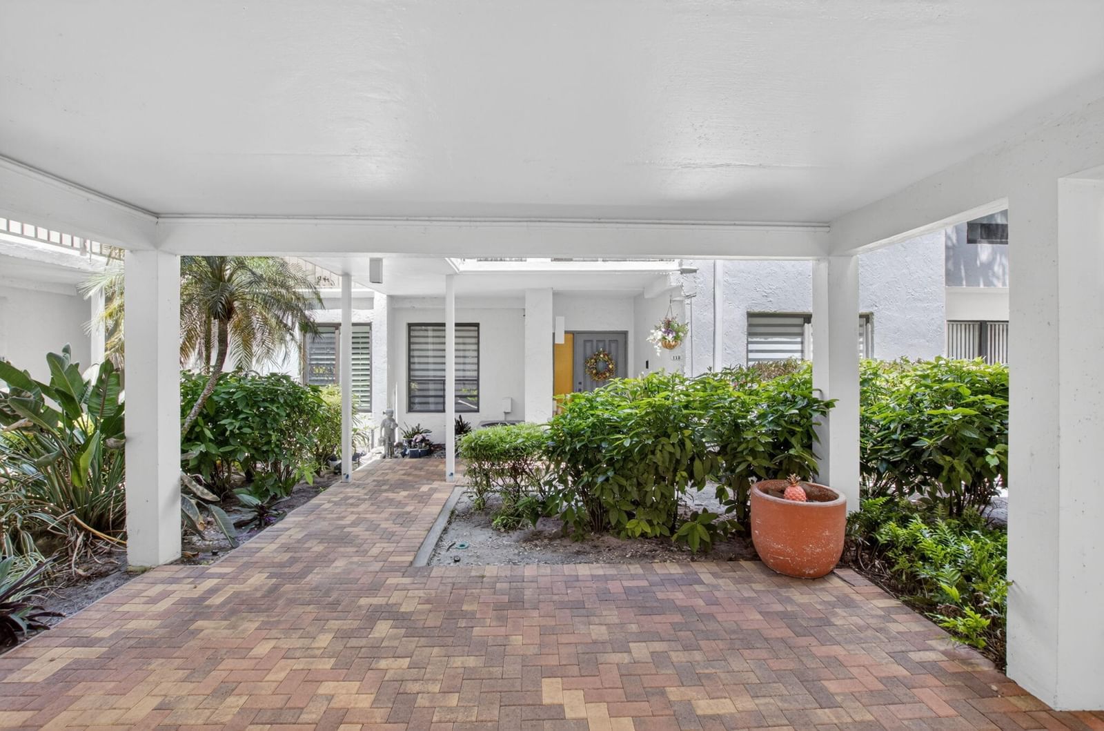 900 GREENSWARD Lane #110-G, Delray Beach, FL 33445 photo 2