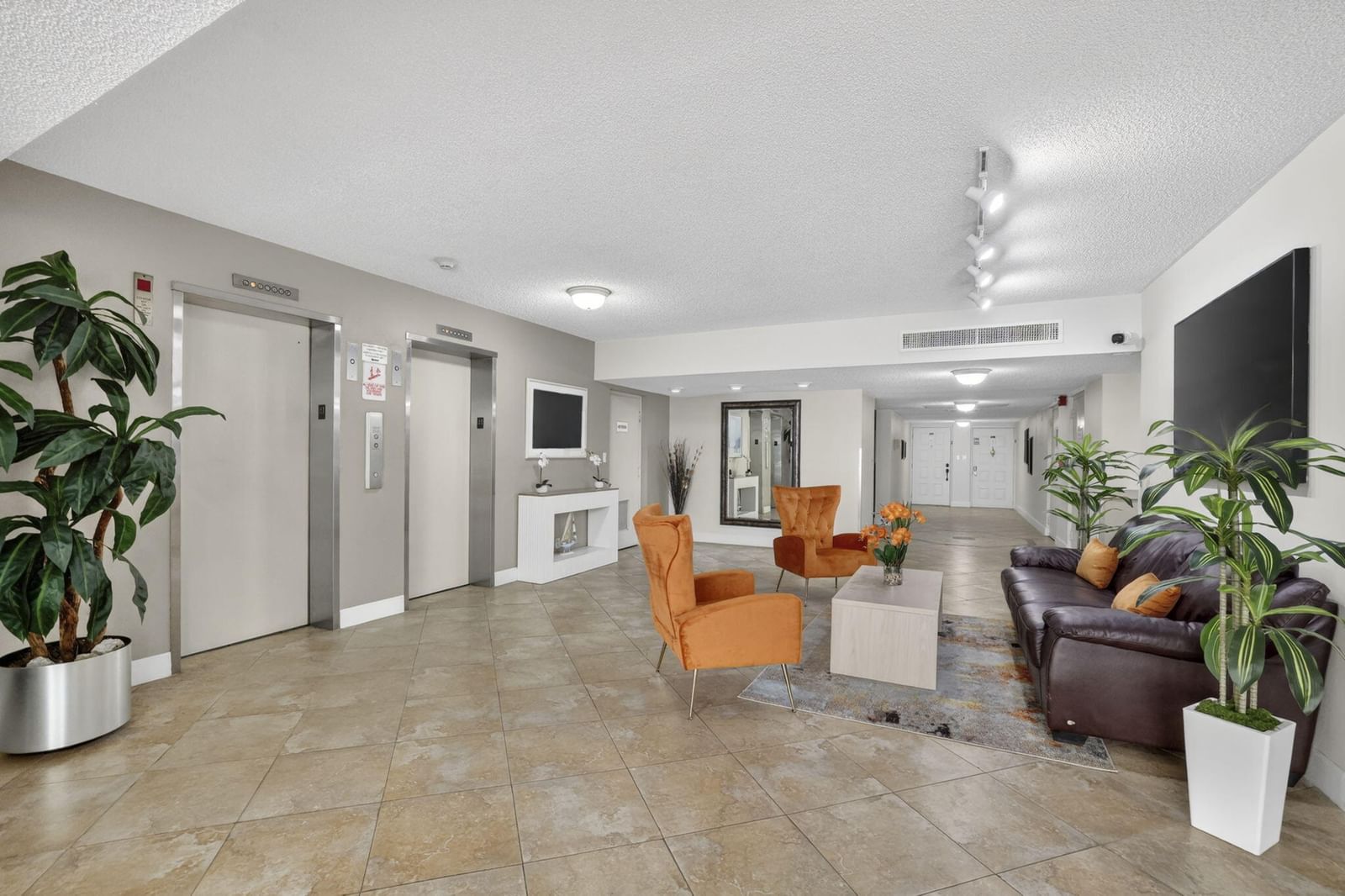 3900 Oaks Clubhouse Drive #410, Pompano Beach, FL 33069 photo 4