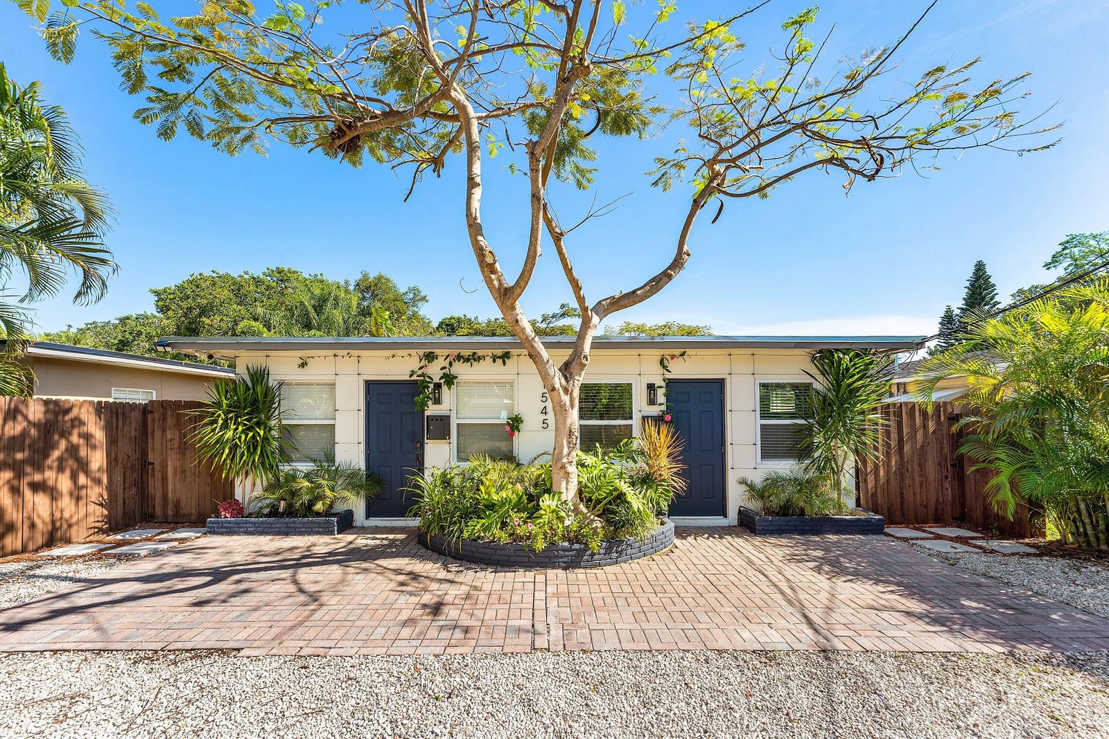 1545 NE 32nd Street, Oakland Park, FL 33334 photo 2