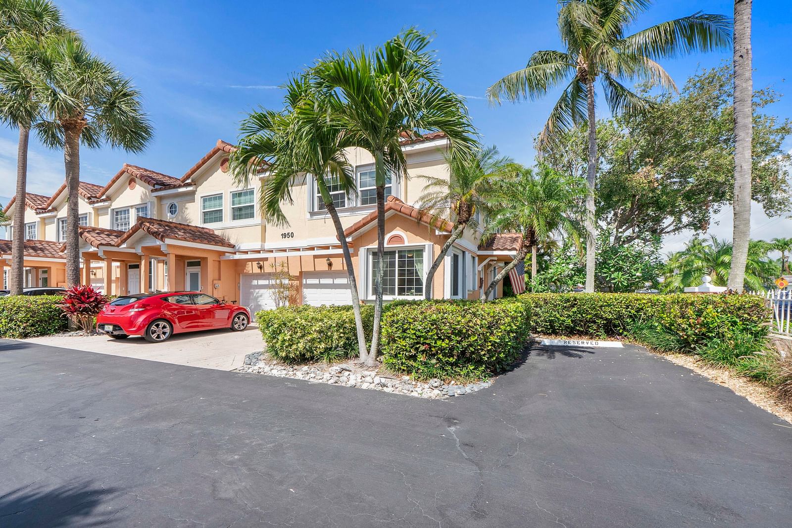 1950 Ne 7th St ST #105, Deerfield Beach, FL 33441 photo 4