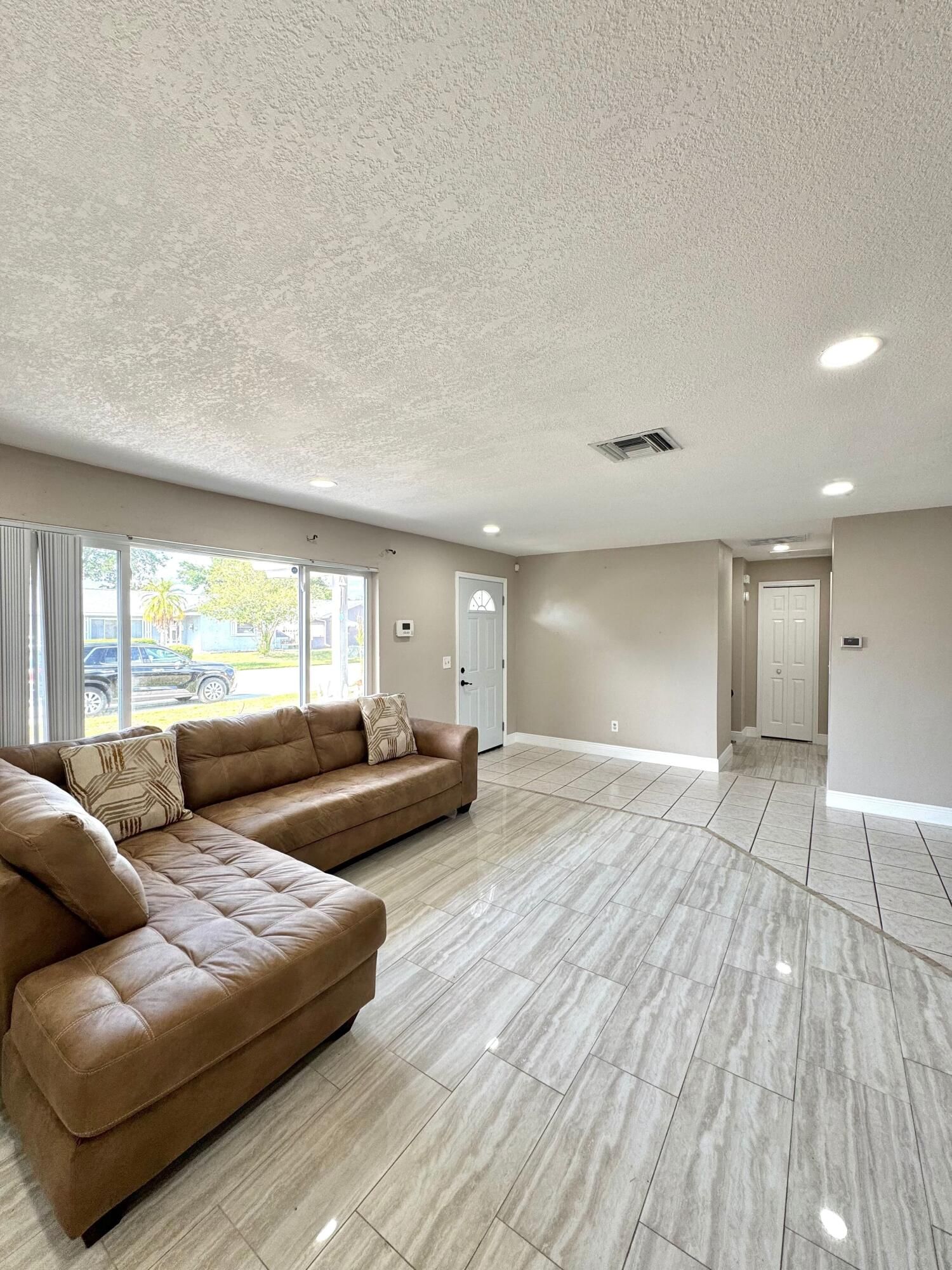 1707 E Ironwood Ct Court E, Oldsmar, FL 34677 photo 4