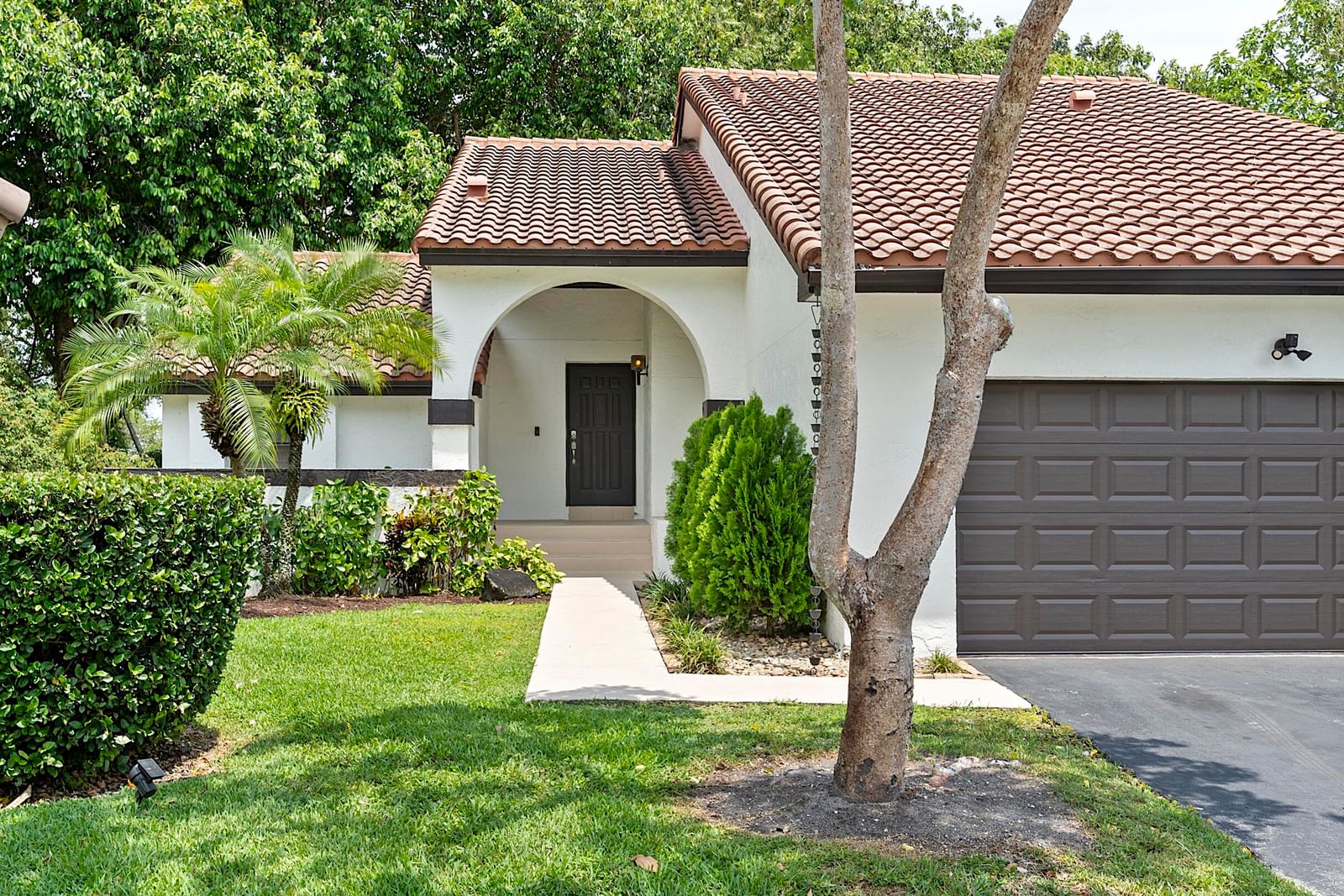 1955 Sacramento, Weston, FL 33326 photo 2