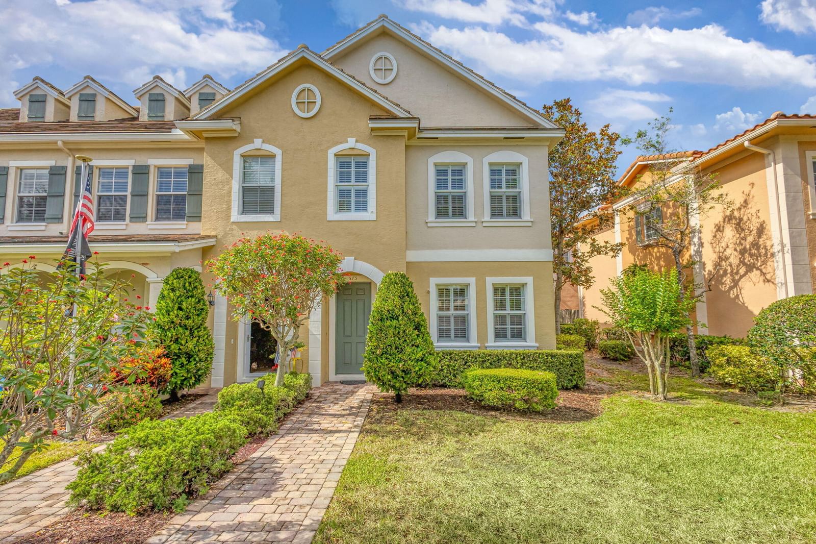 575 Dakota Drive, Jupiter, FL 33458 photo 2