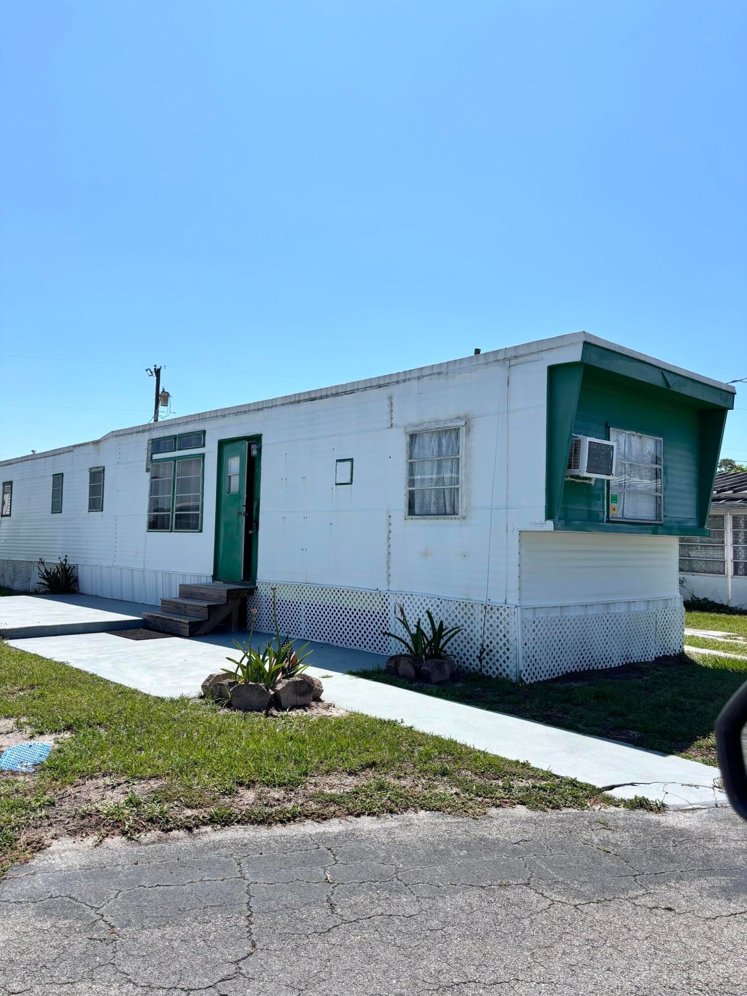 2023 St Lucie Boulevard #125, Fort Pierce, FL 34946 photo 2