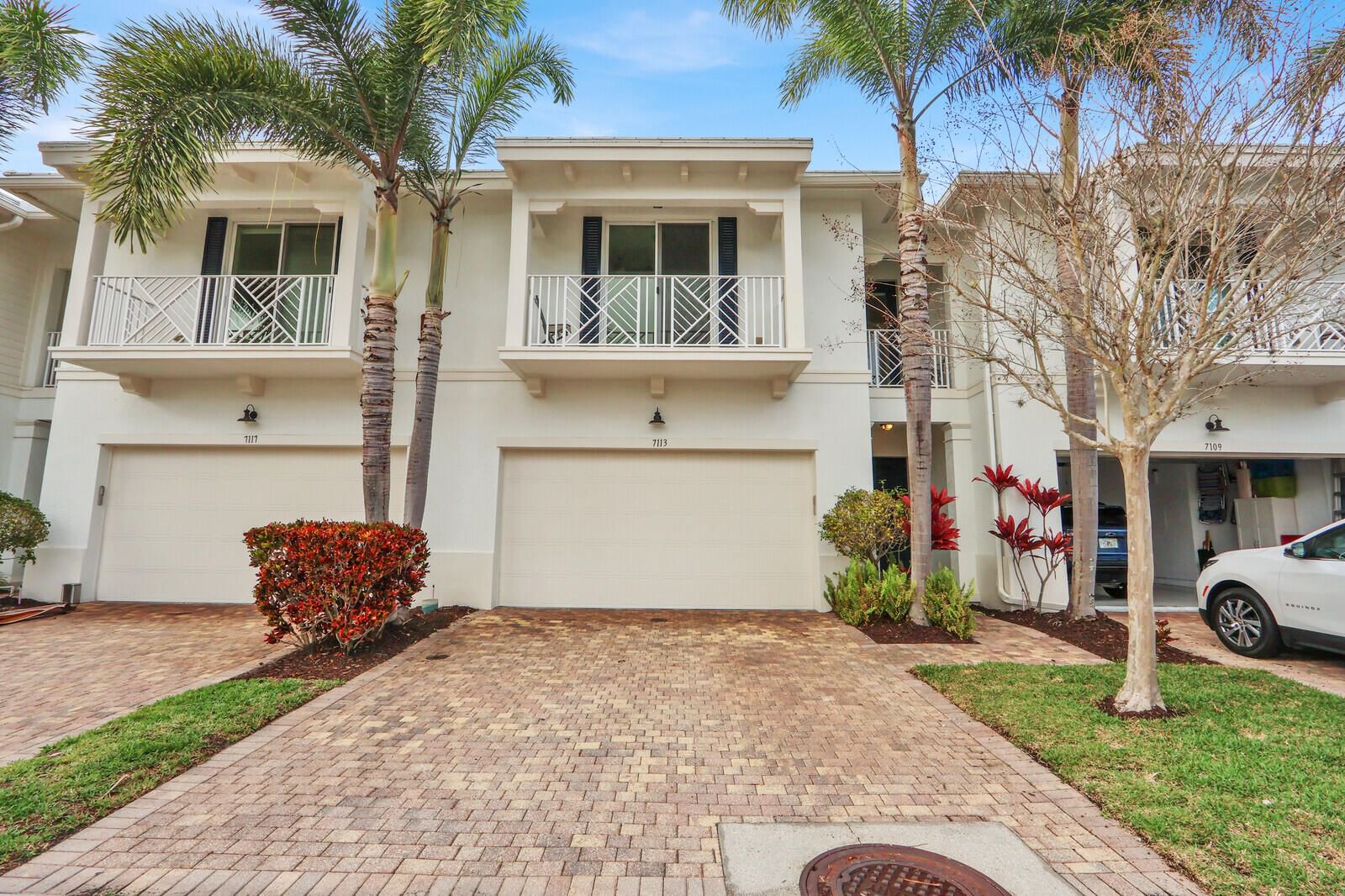 7113 Kensington Court, Palm Beach Gardens, FL 33418 photo 2