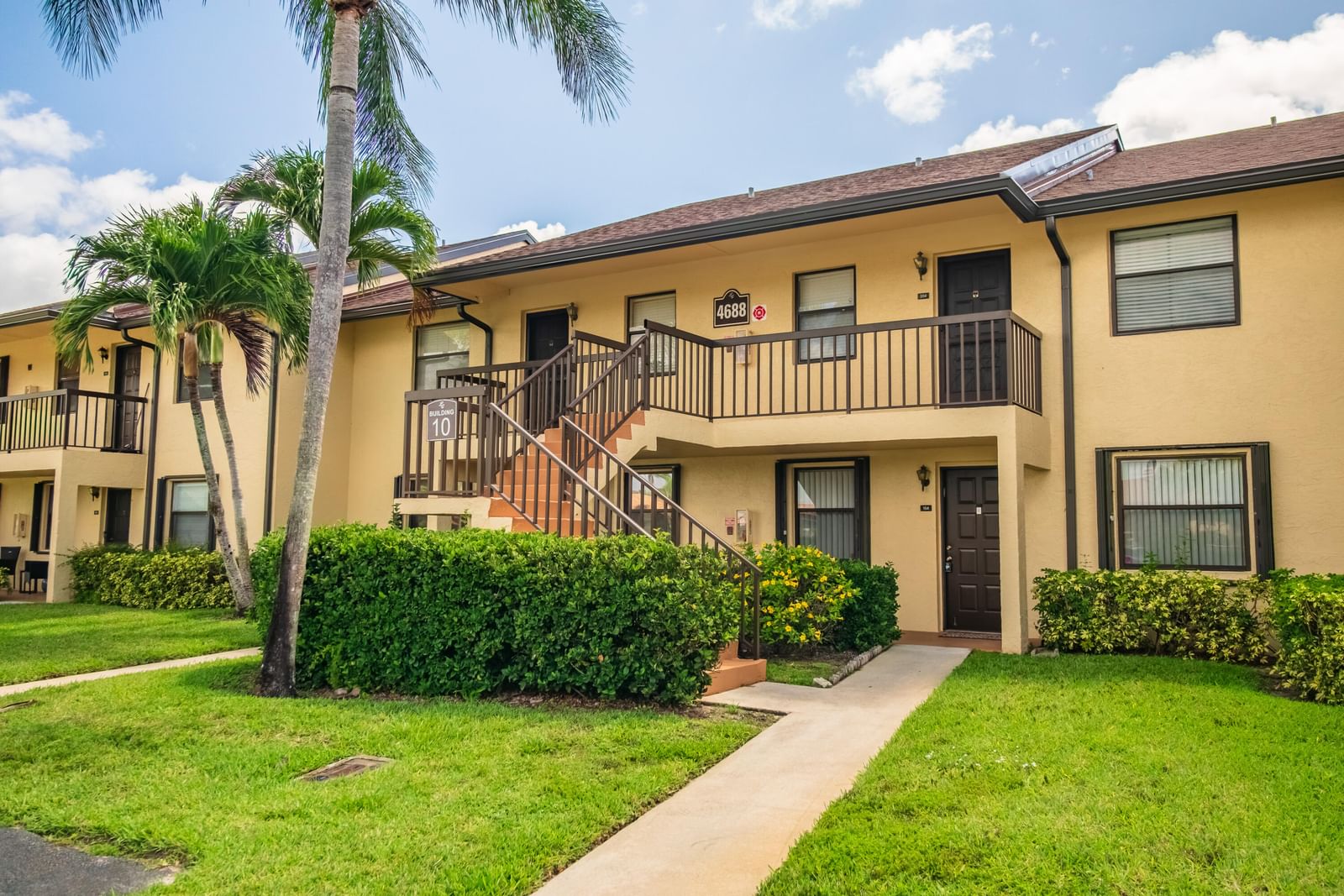 4688 Lucerne Lakes Blvd Boulevard E #104, Lake Worth, FL 33467 photo 3