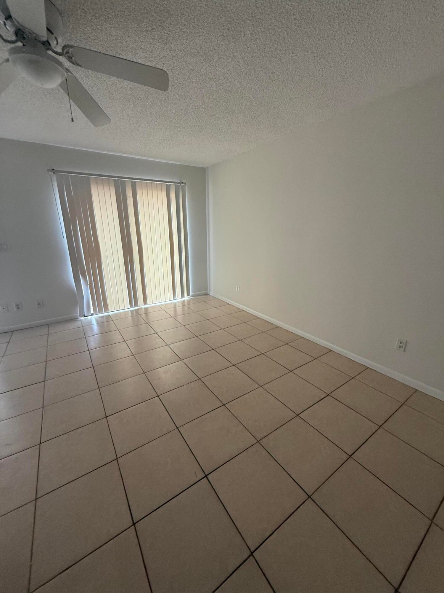 633 Executive Center Drive #L202, West Palm Beach, FL 33401 photo 4